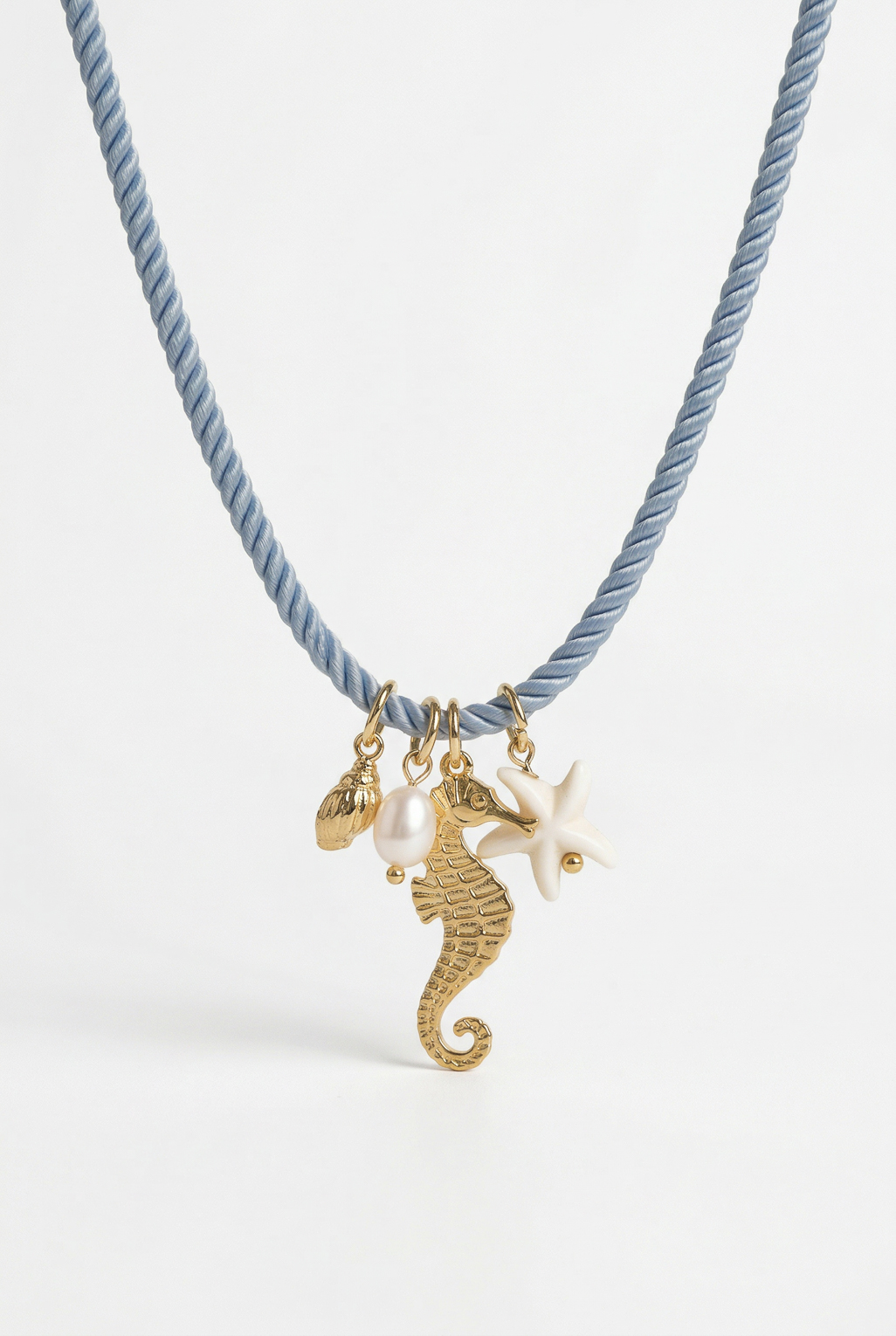 Collier Marine bleu ciel doré de Shlomit