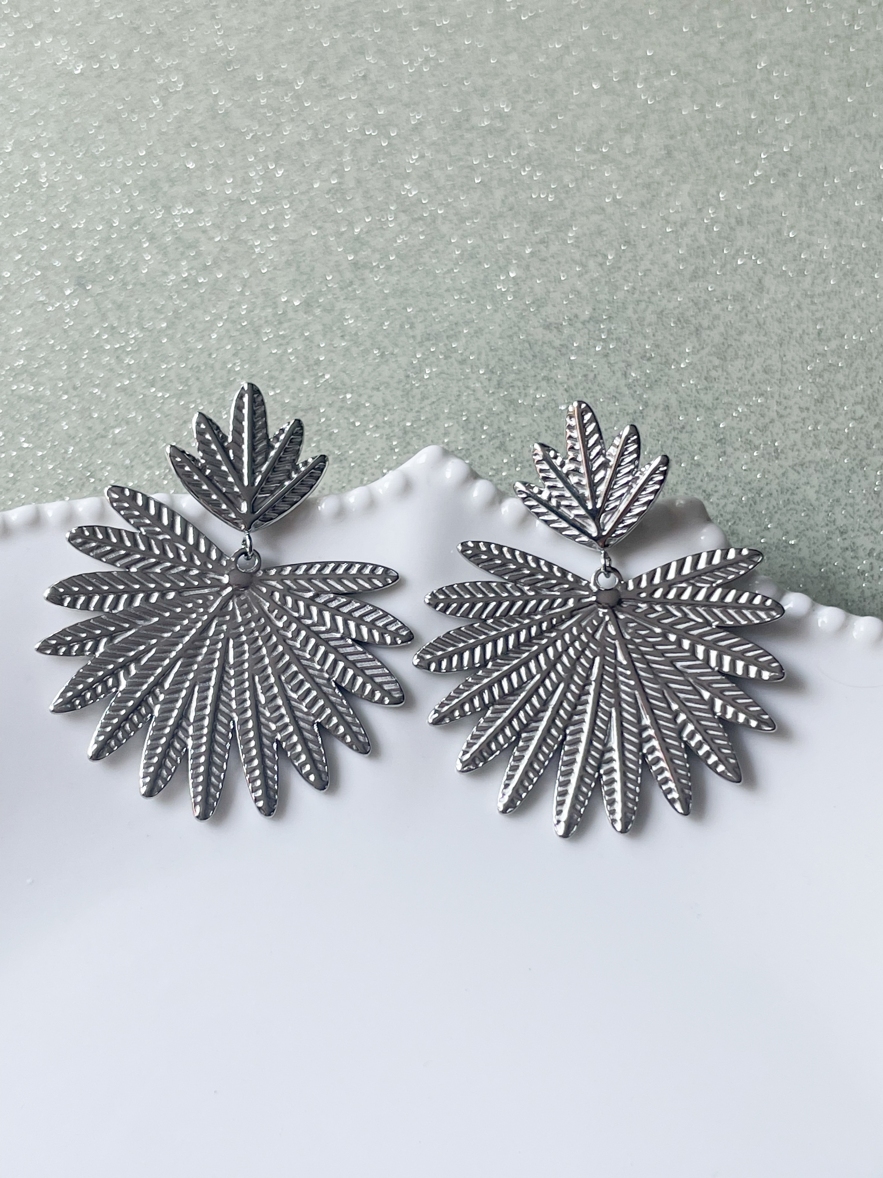 Boucles feuilles argenté