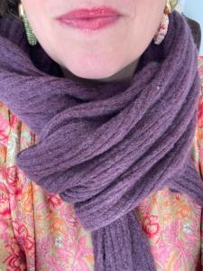 Echarpe Baby Alpaga aubergine toute douce