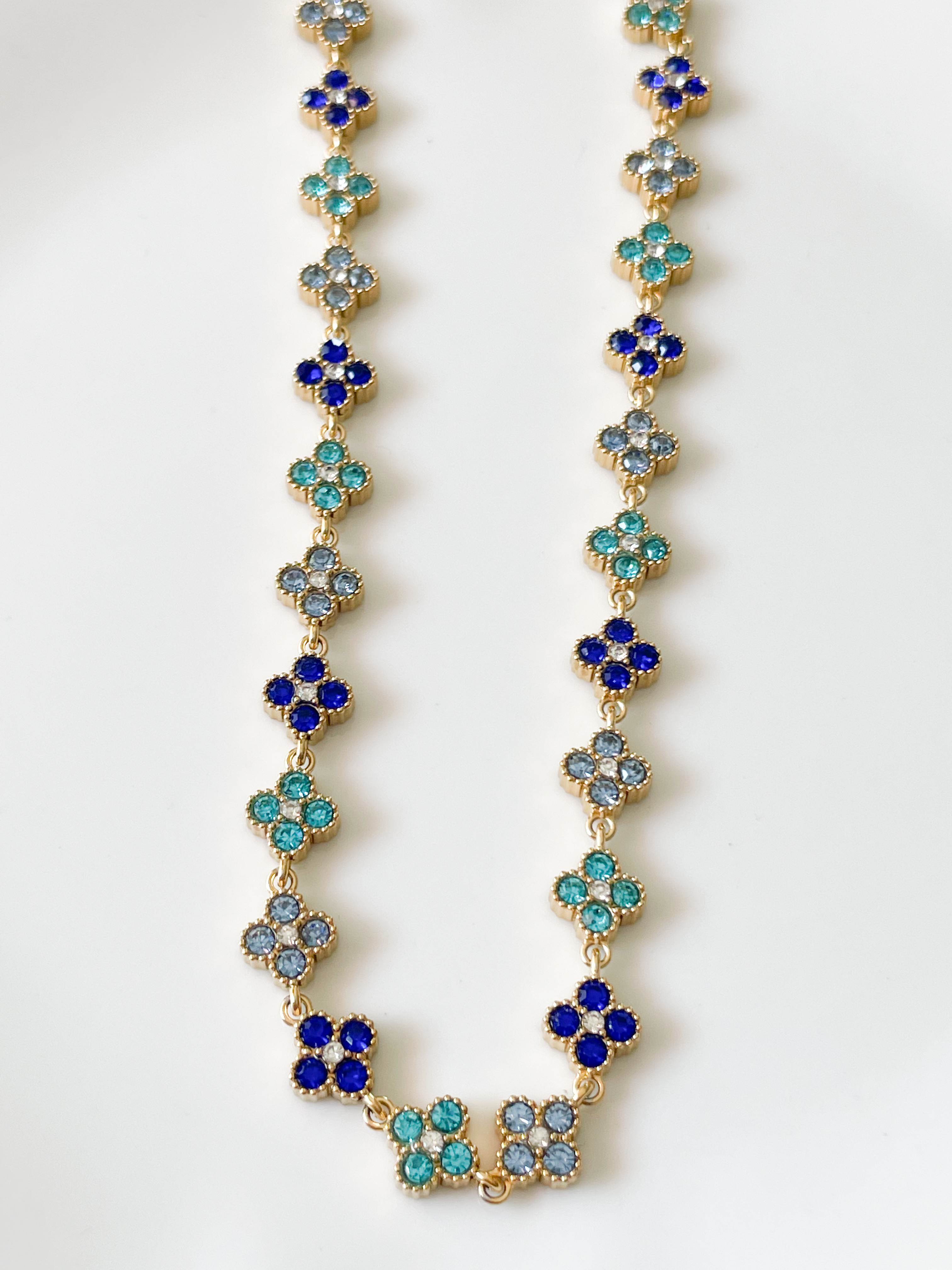 Collier Gina fleurs bleu doré