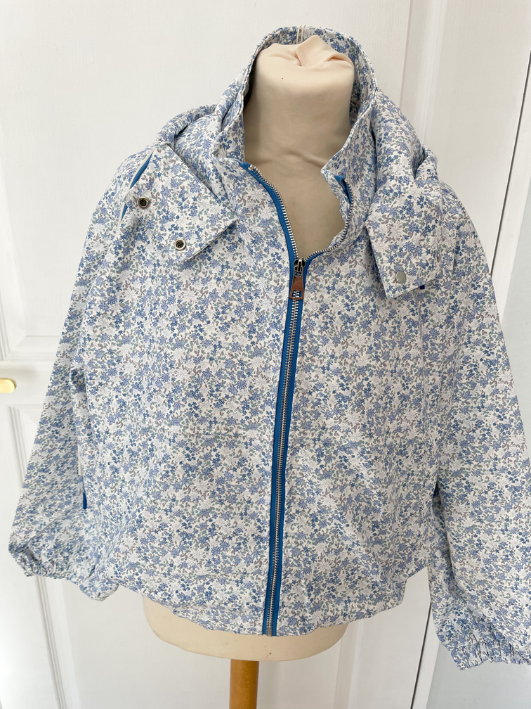 Veste pluie fleurs bleu 40/44