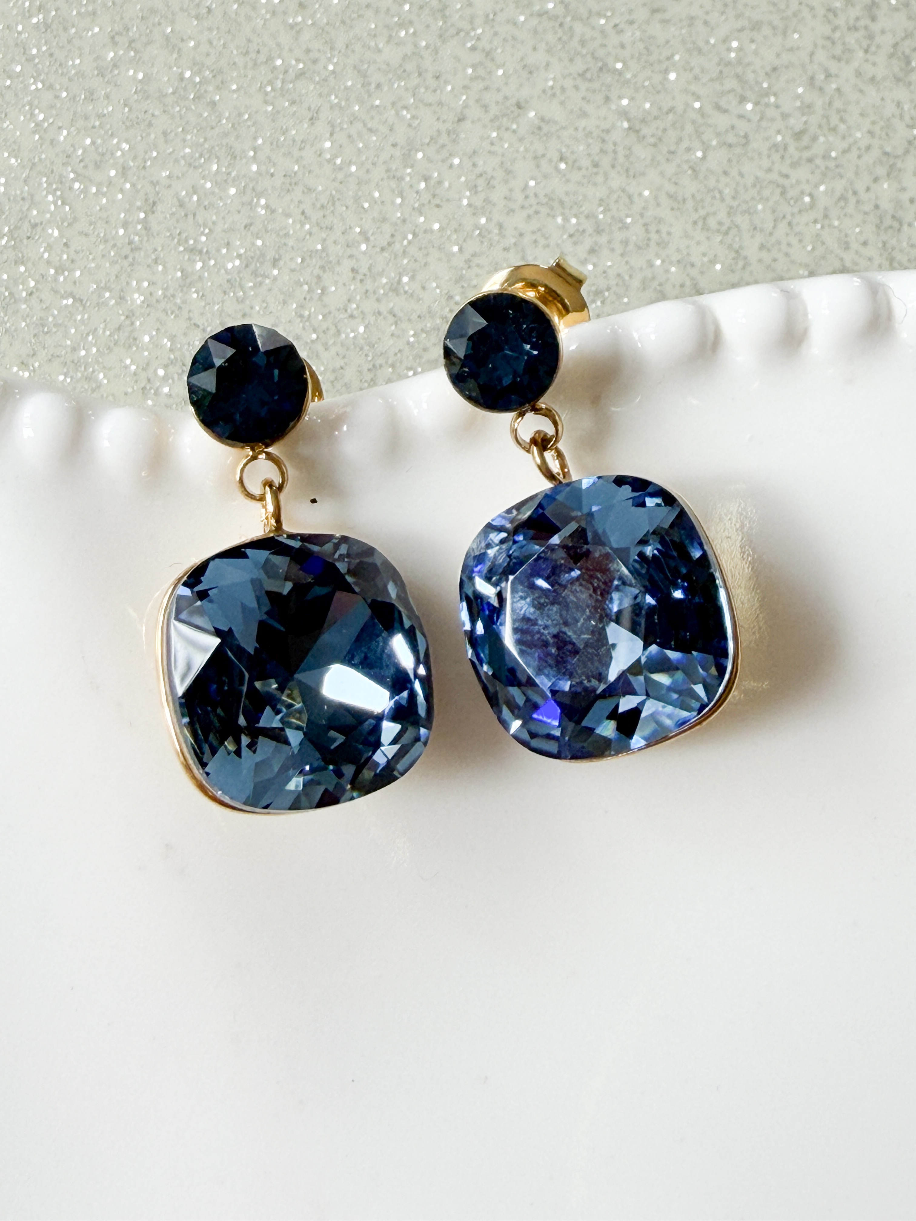 Boucles cristal délicate bleu doré