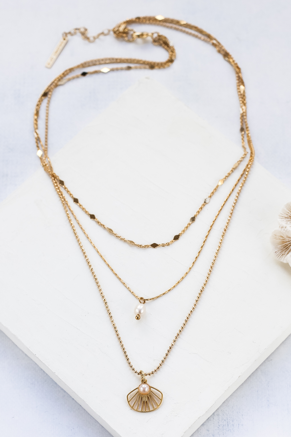 Collier Belize triple doré de Shlomit