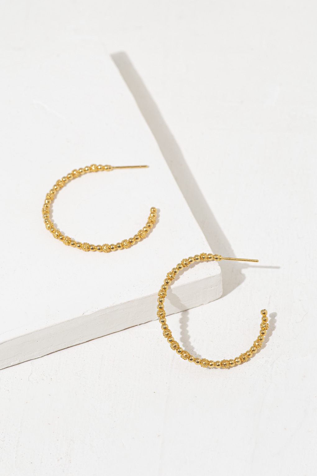 boucles Sky doré de Shlomit Ofir