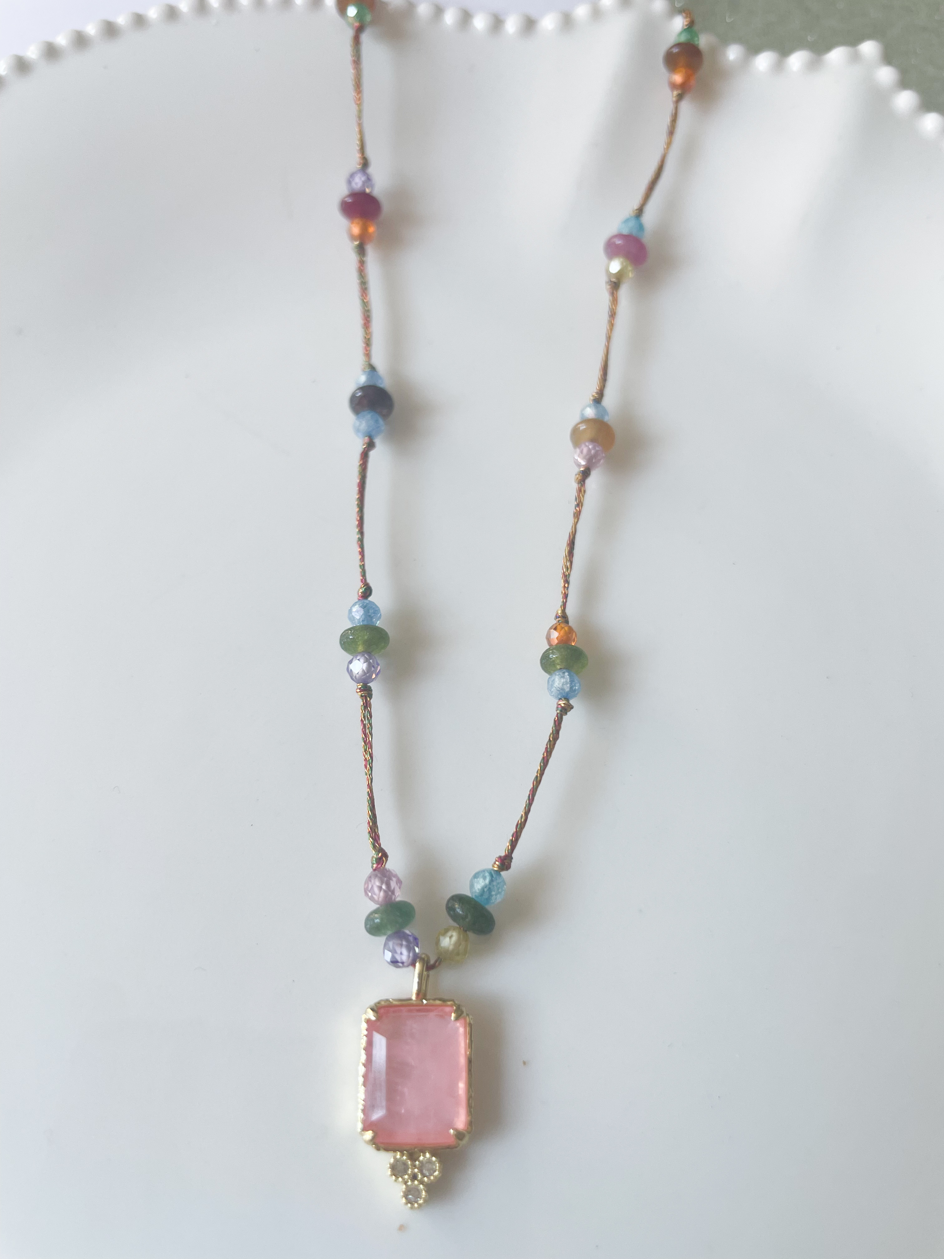 collier Pierre rose