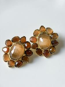 Boucles pierres marron doré de la capsule de Cricri