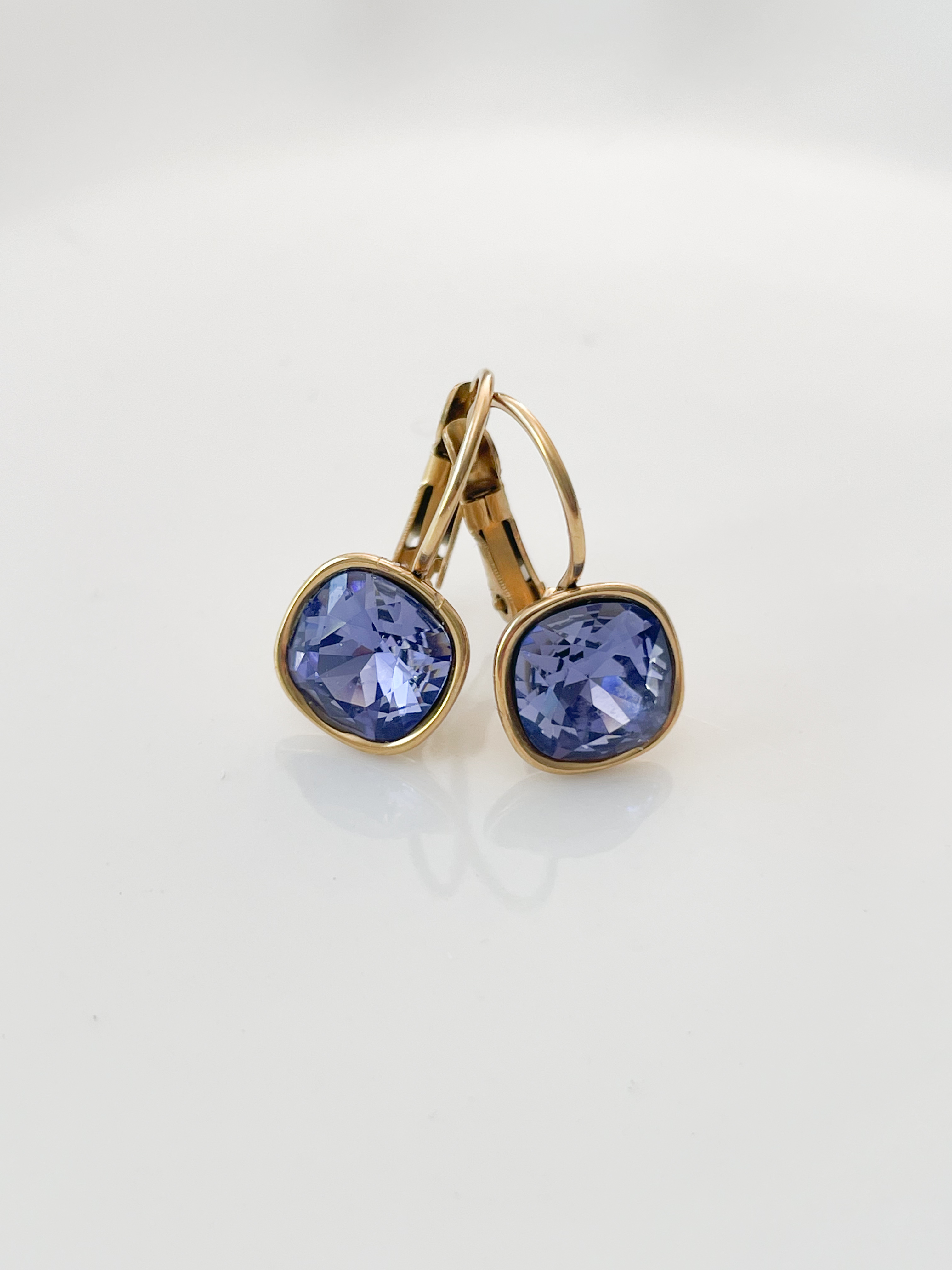 Boucles cristal BB violet doré