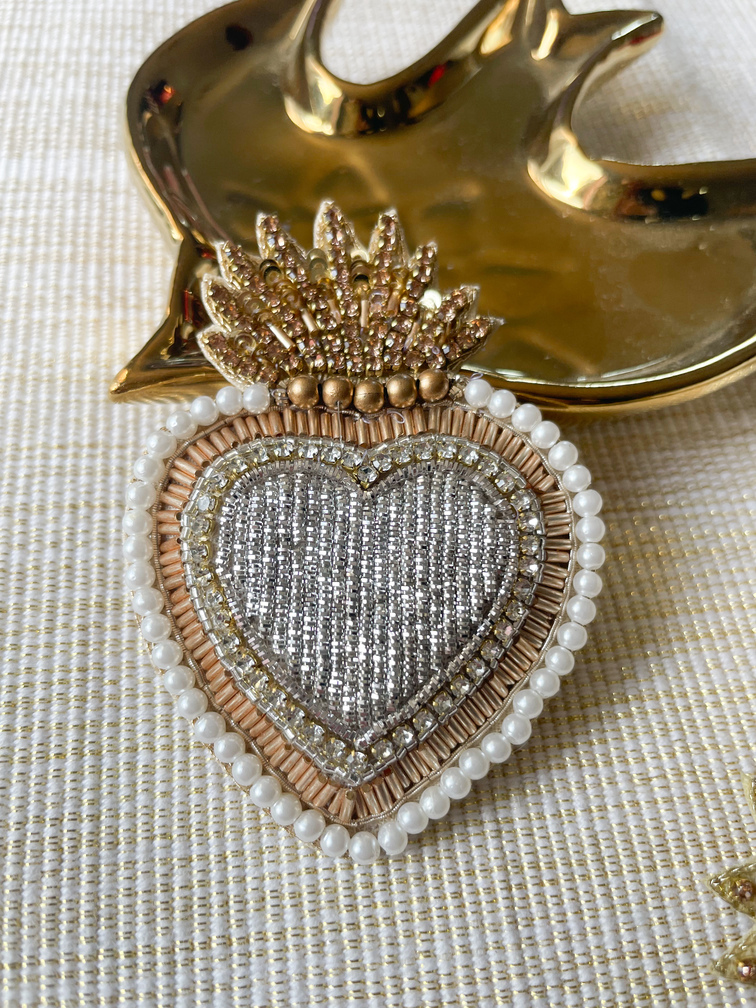 Broche Coeur ex voto doré de Mandalita