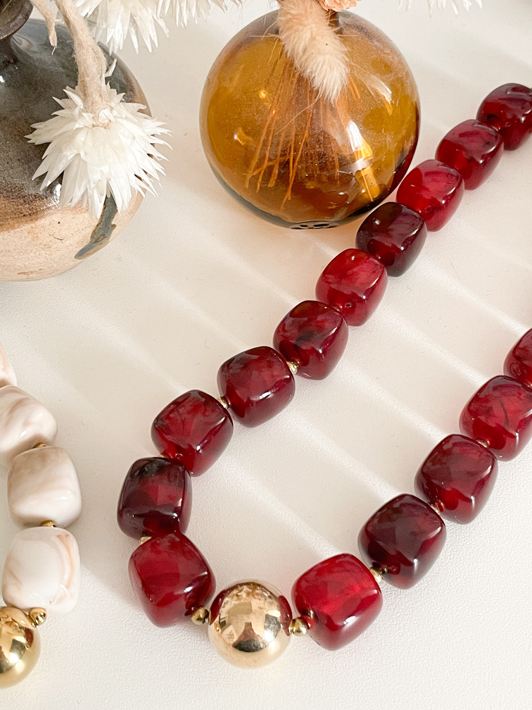 Collier perles bordeaux doré
