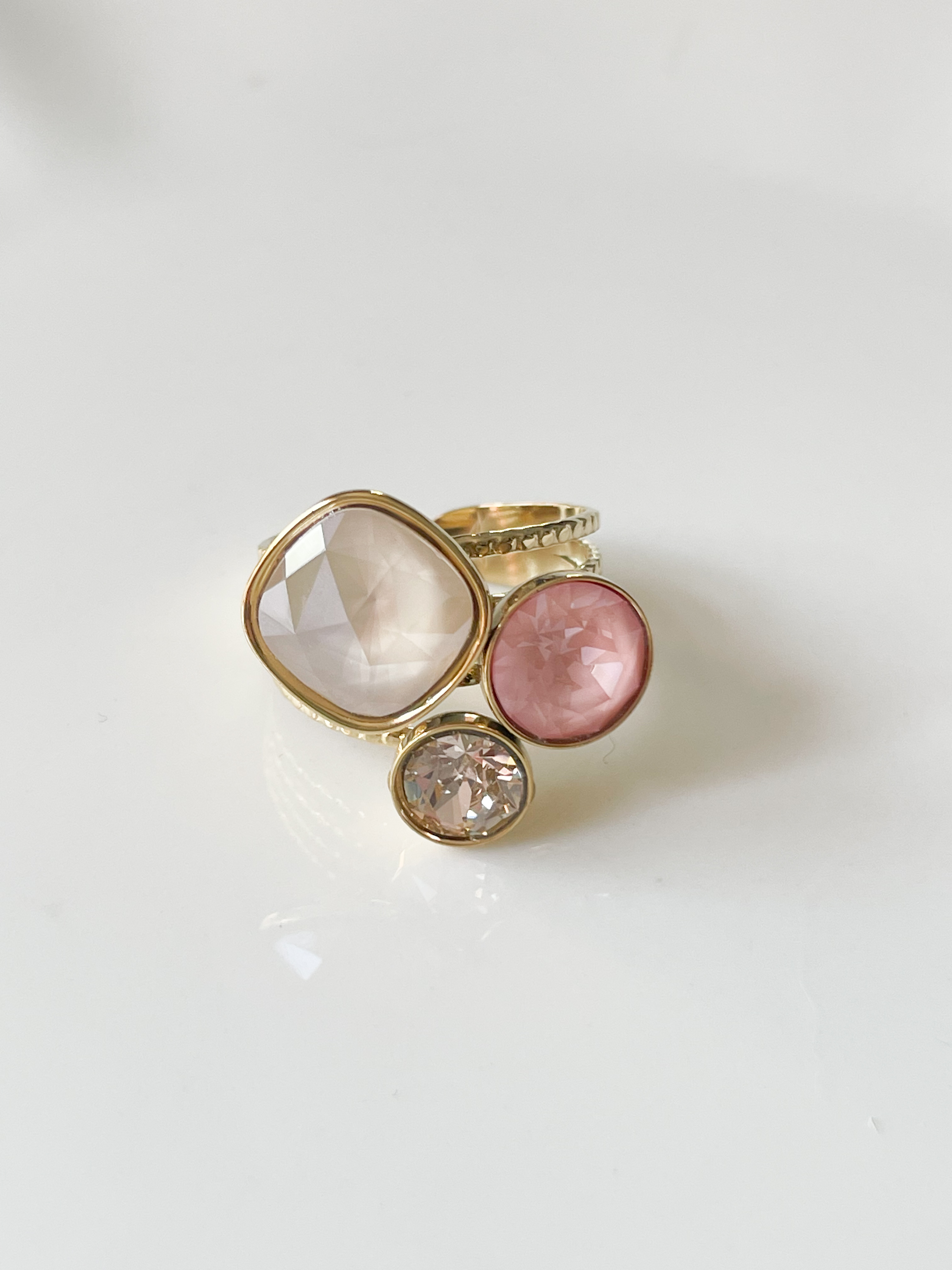 Bague Cristal rose clair blanc doré