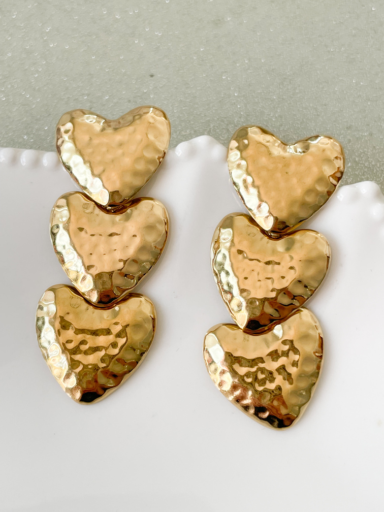 Boucles 3 coeurs doré de la capsule de Cricri