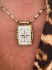 collier médaillon blanc étoile doré