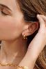 boucles Warren beige doré de Shlomit Ofir
