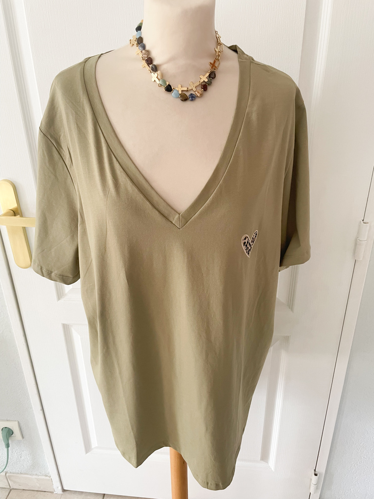 T shirt coeur kaki 44 46
