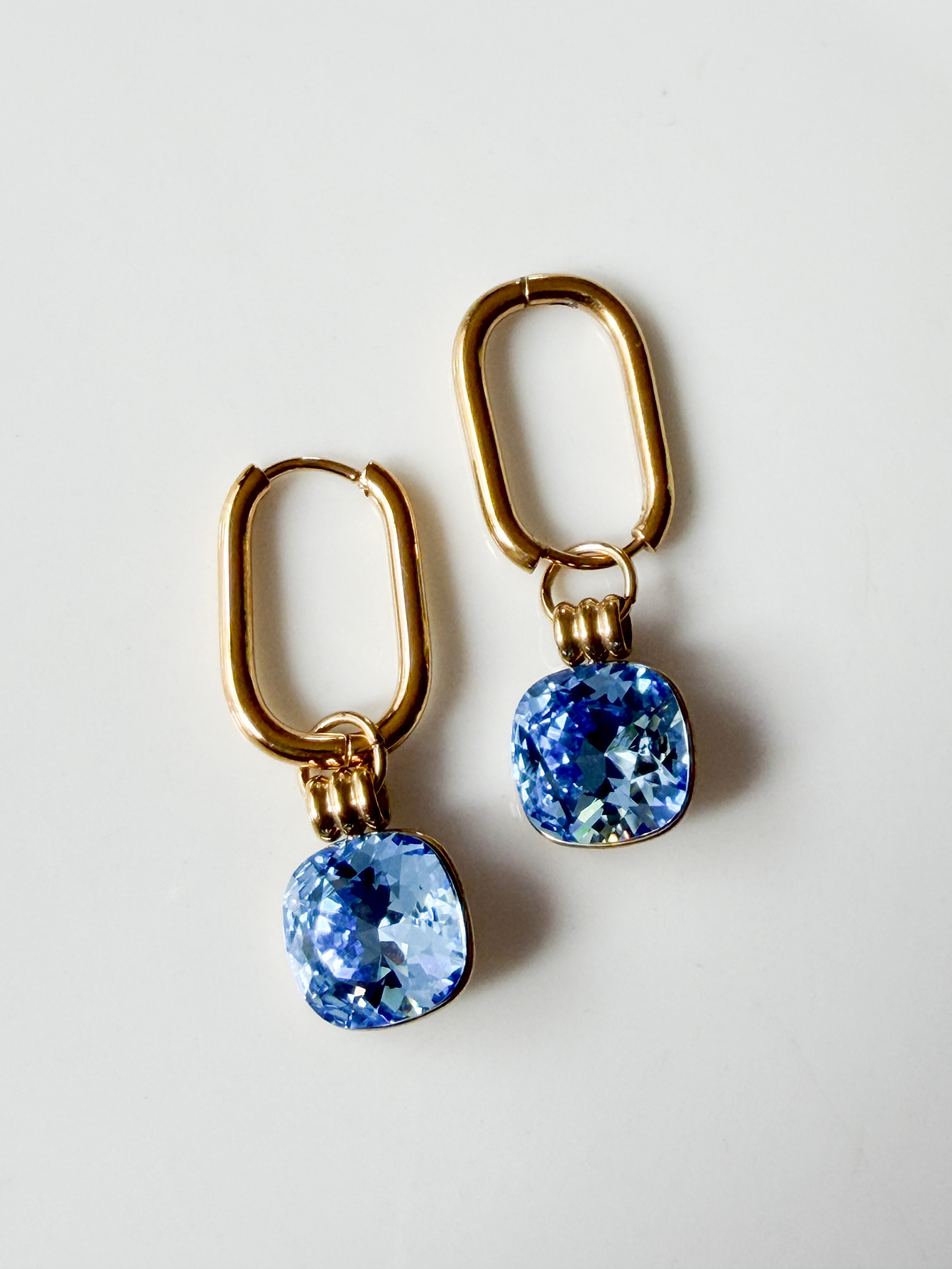 Boucles cristal créoles rectangle bleu doré