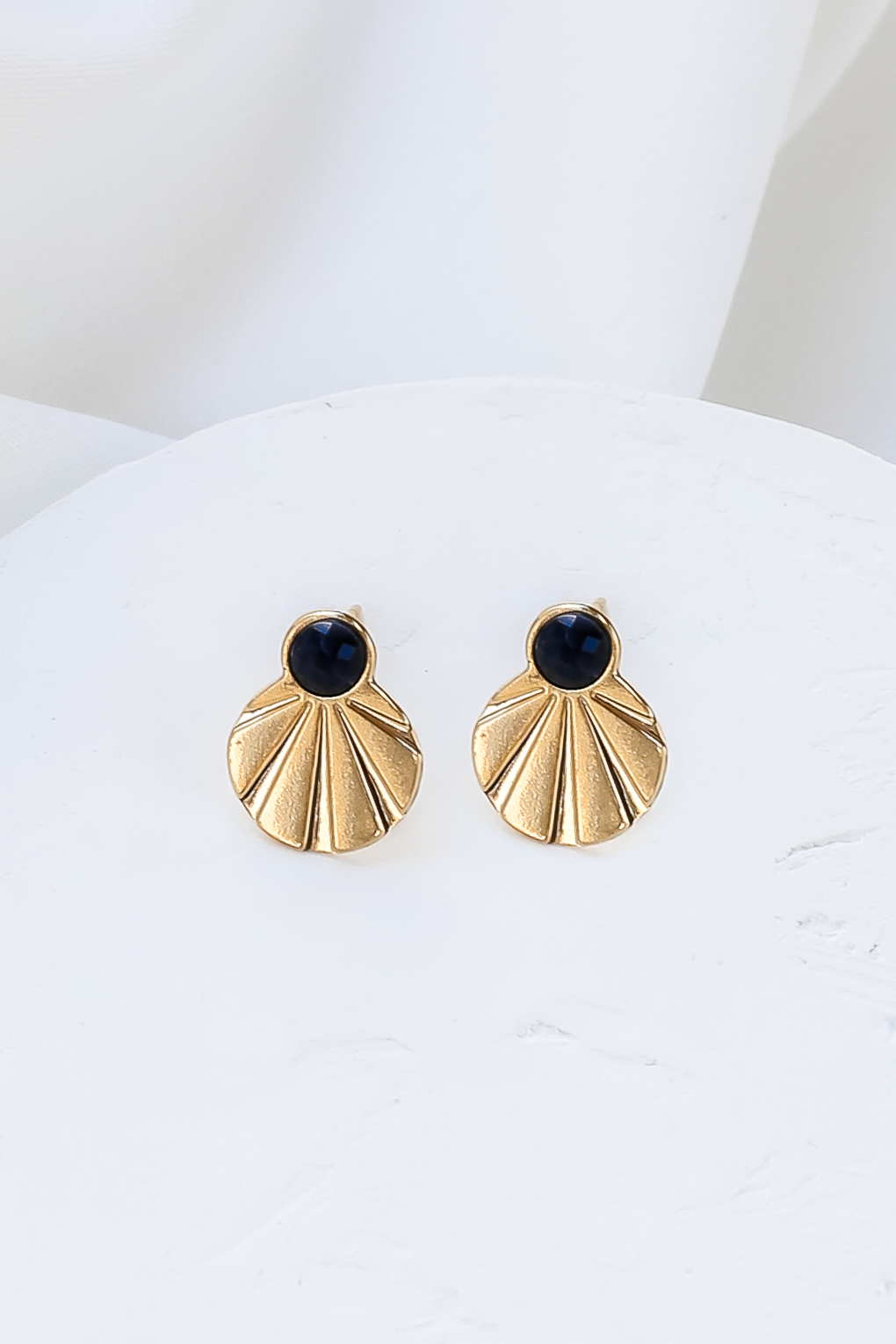 boucles Alma puce noir doré de Shlomit Ofir