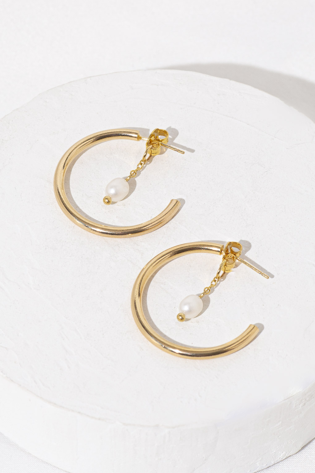 boucles Liz hoop doré de Shlomit Ofir