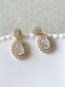 boucles Bétanie strass blancs doré