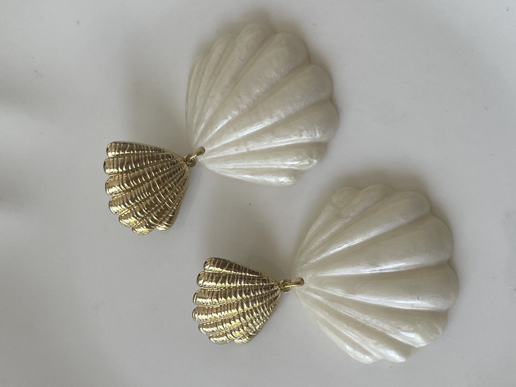 boucles coquillage blanc doré
