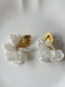 boucles Billie blanc doré
