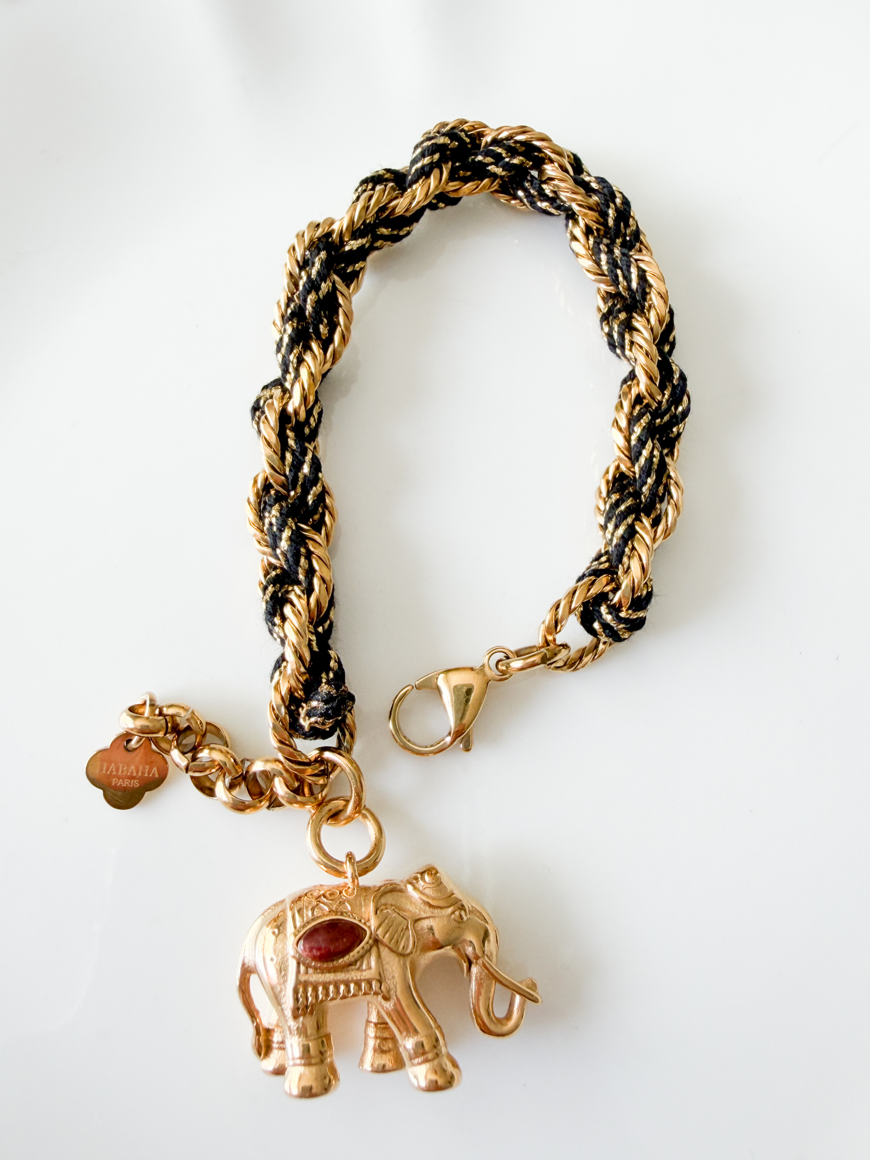 Bracelet éléphant noir doré
