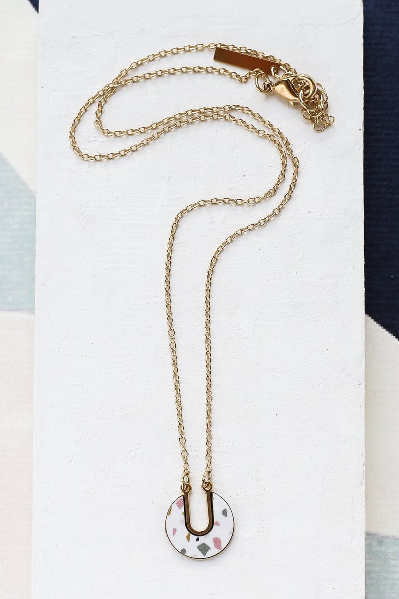 collier Expo terrazo rose doré de Shlomit Ofir