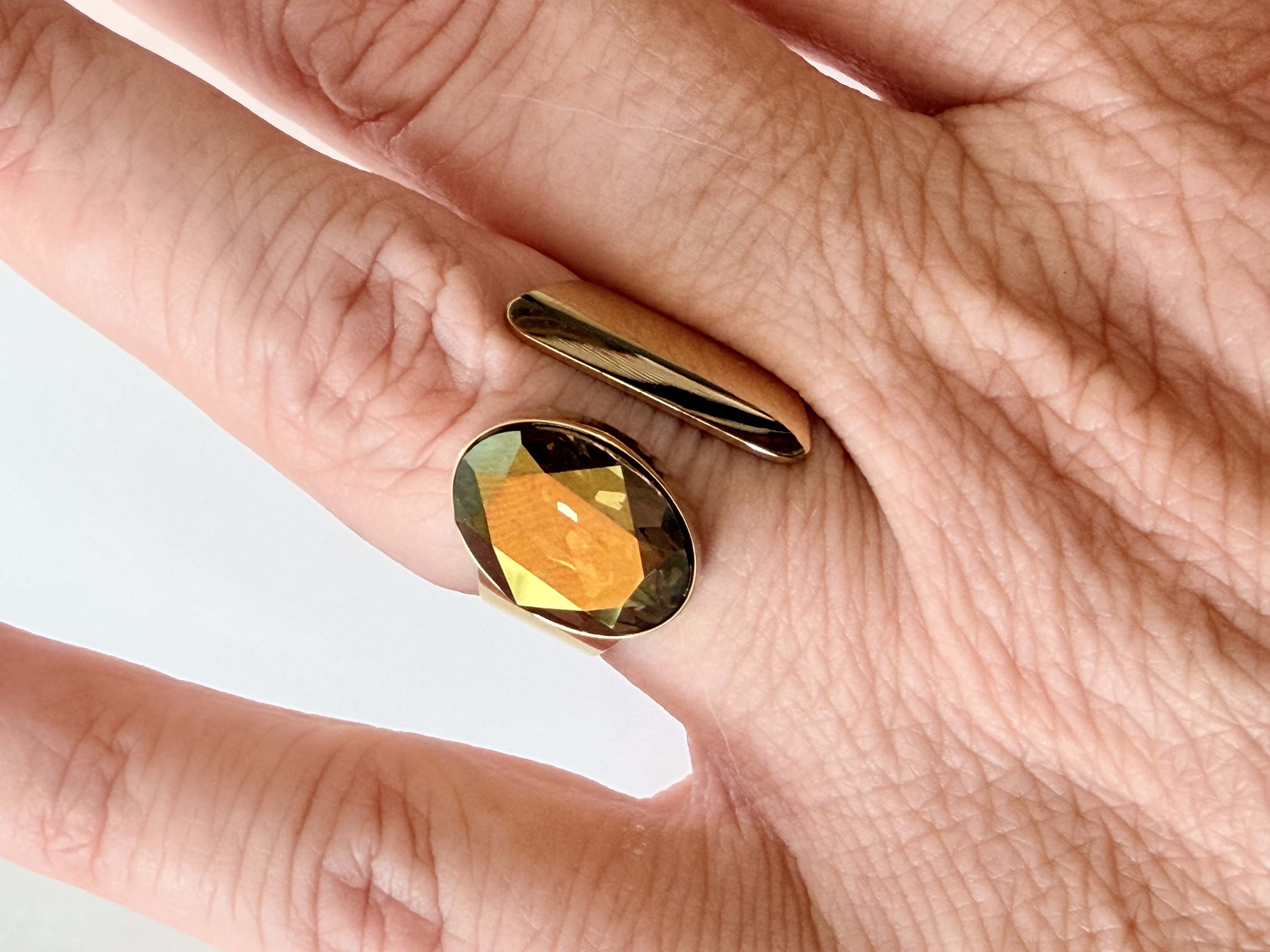 Bague cristal ovale bronze doré