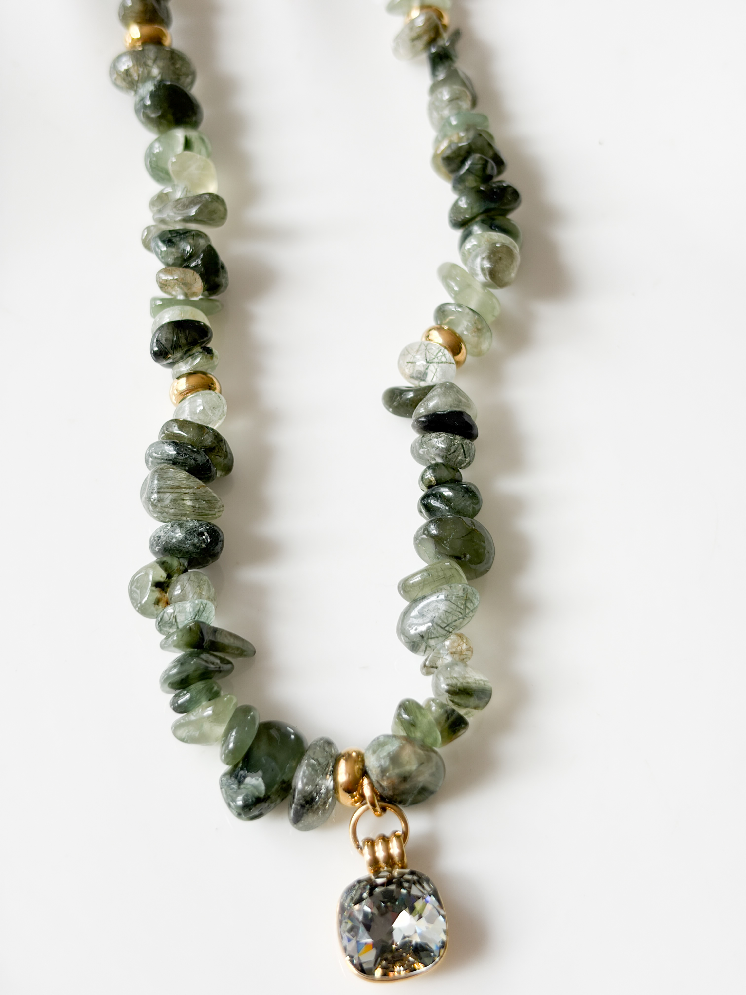 Collier cristal pierres kaki doré