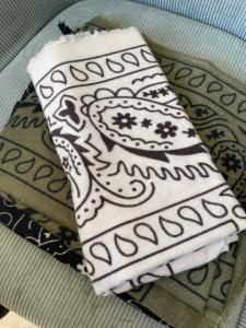 foulard bandana crème tout doux