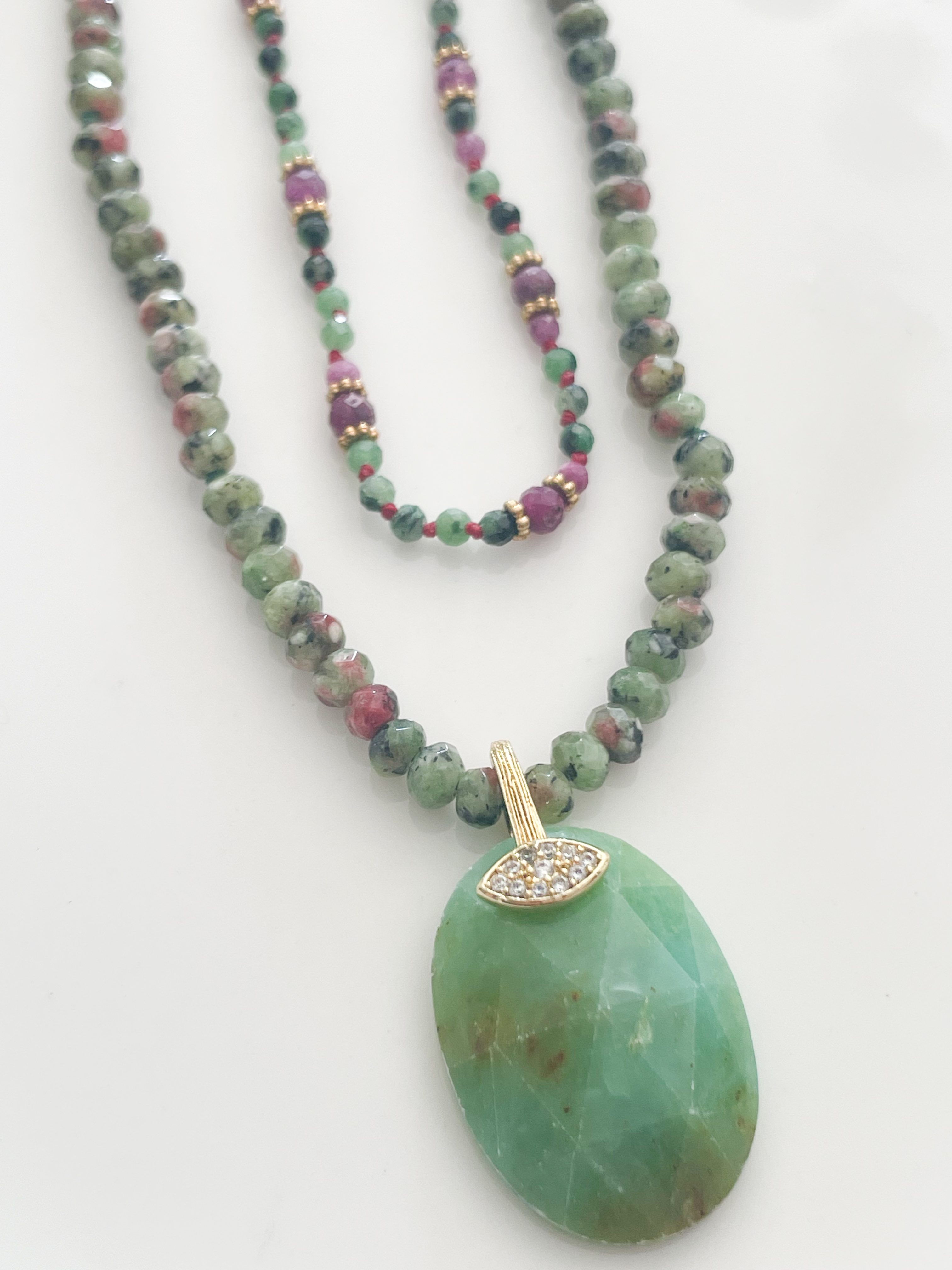 Collier pierre Sophia vert violet doré