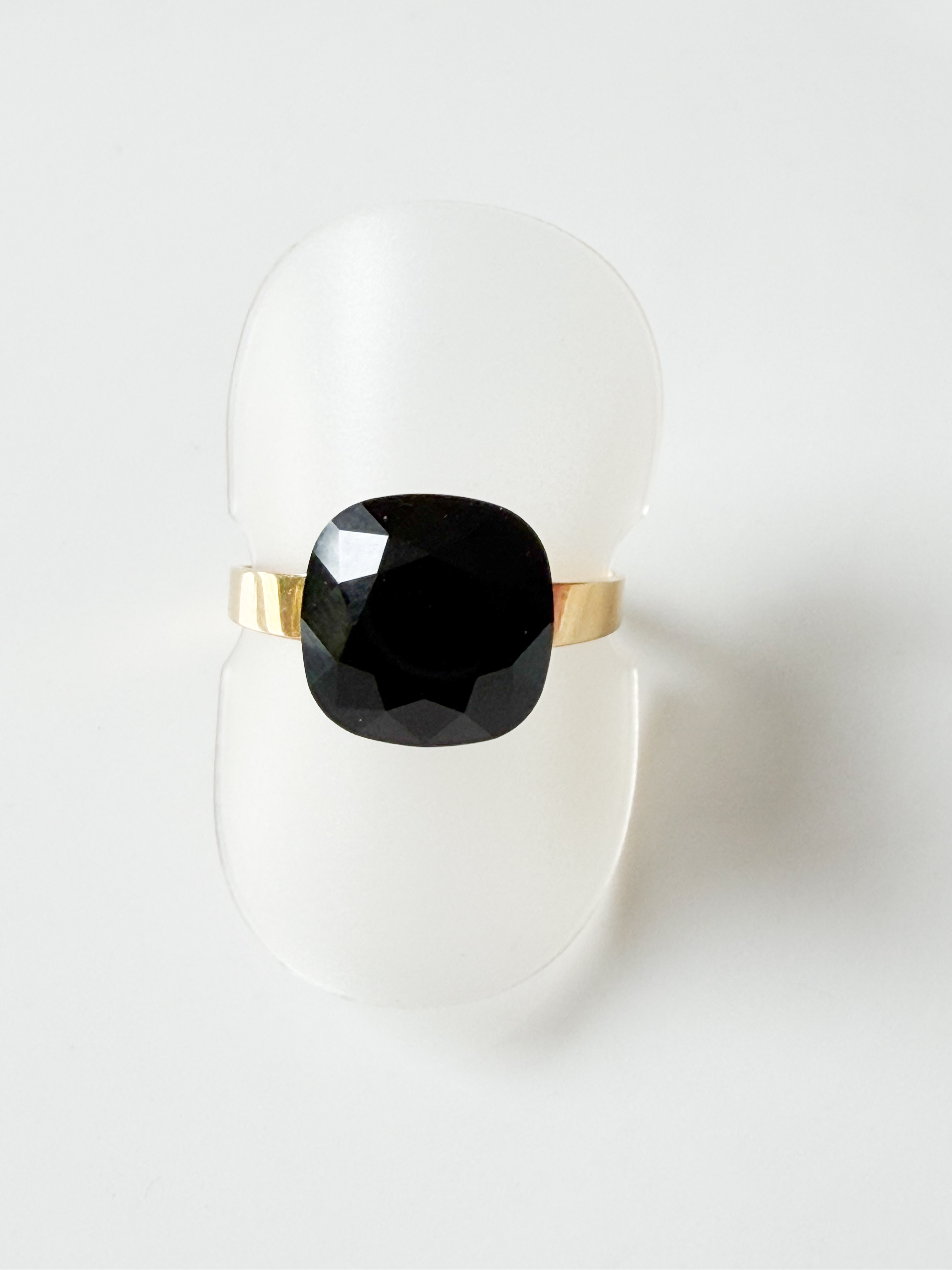 Bague cristal solo noir doré