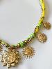 collier soleil fluo jaune doré