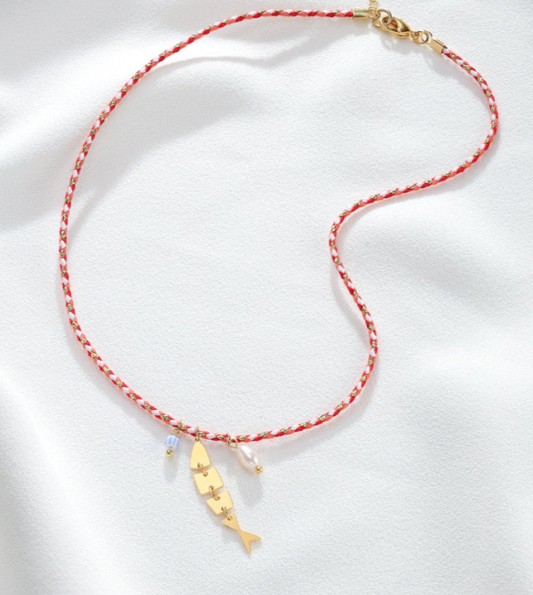 Collier Umi poisson rouge doré de Shlomit