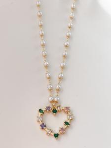 collier coeur perles blanches doré