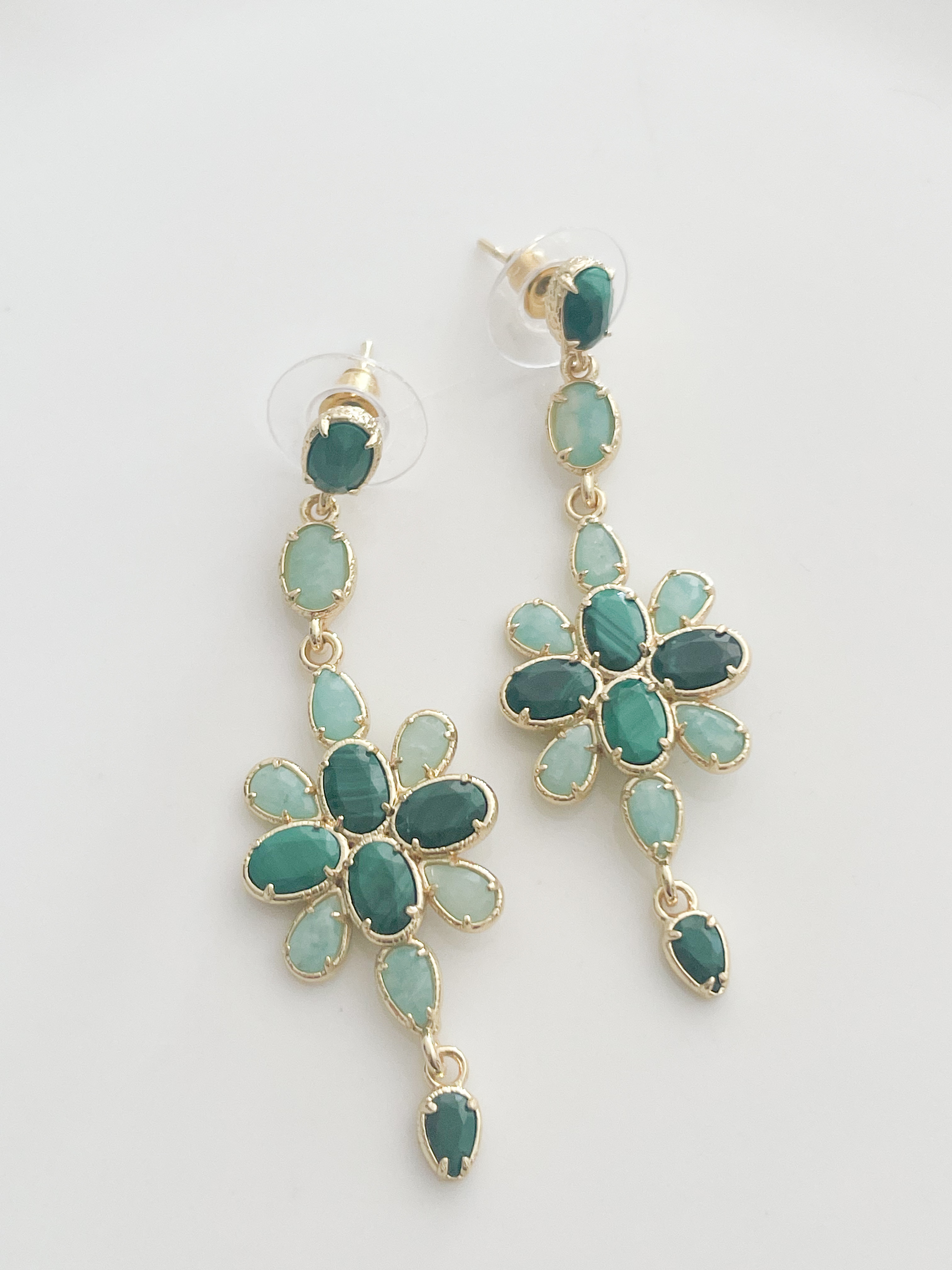Boucles pierres Isis vert doré