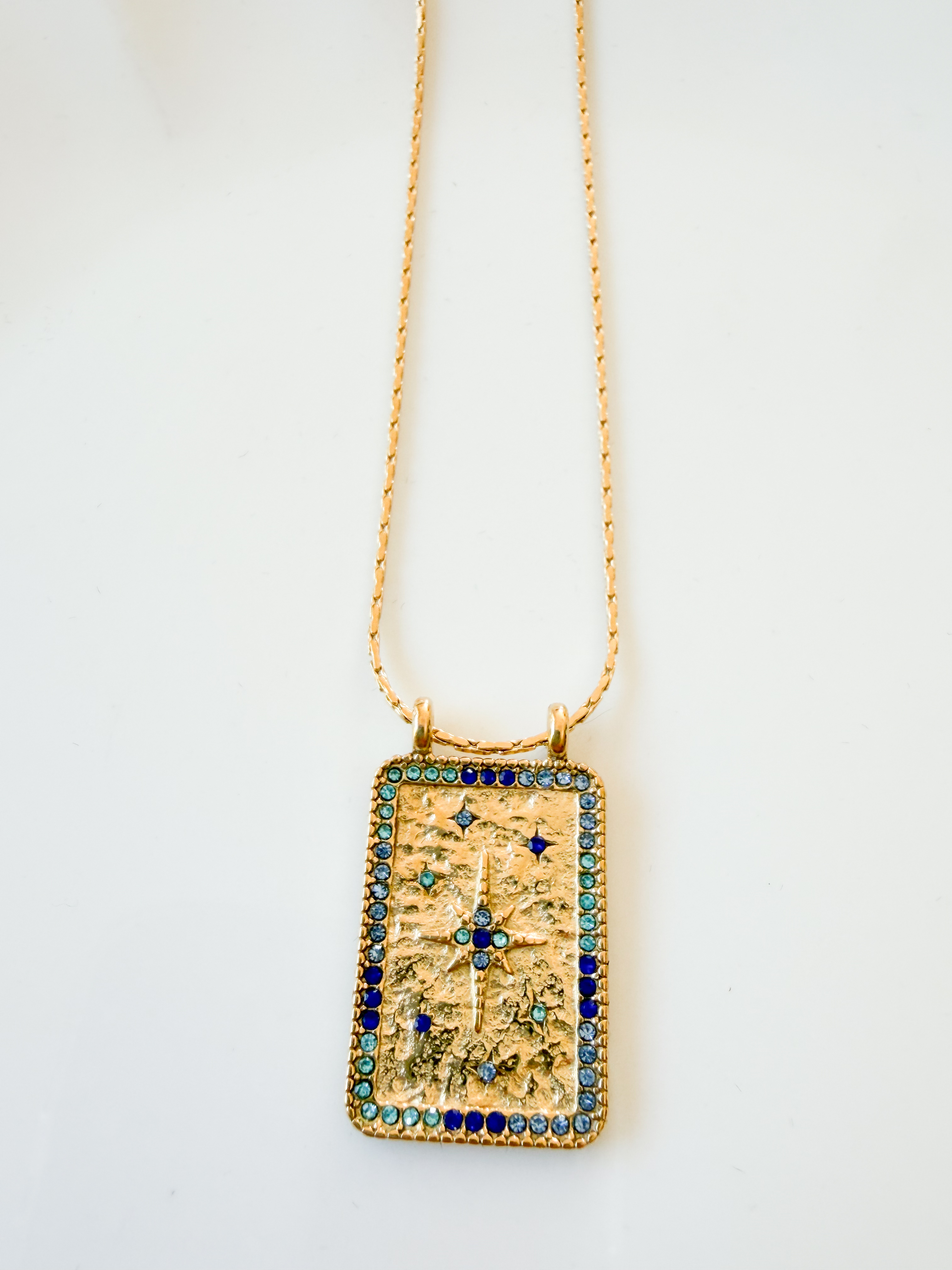 Collier médaille étoile bleu doré 