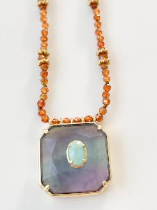Collier pierres Sol violet doré 