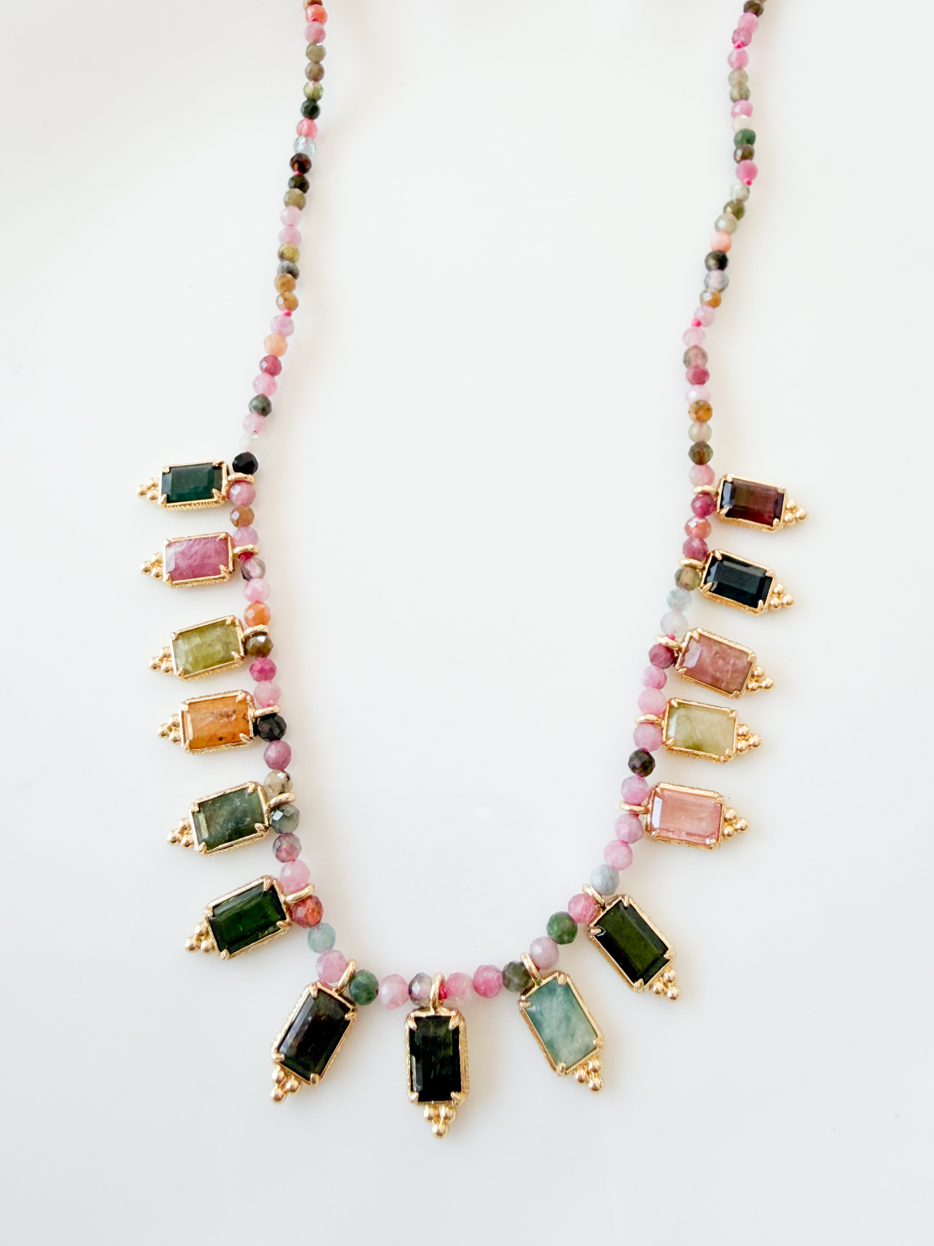 Collier pierre Romy rose kaki doré