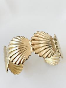 bracelet manchette coquillage doré