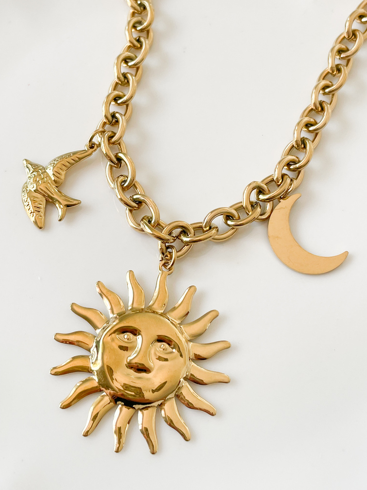 Collier Soleil doré de la capsule Cricri