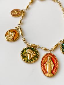 Bracelet breloques madone ange doré