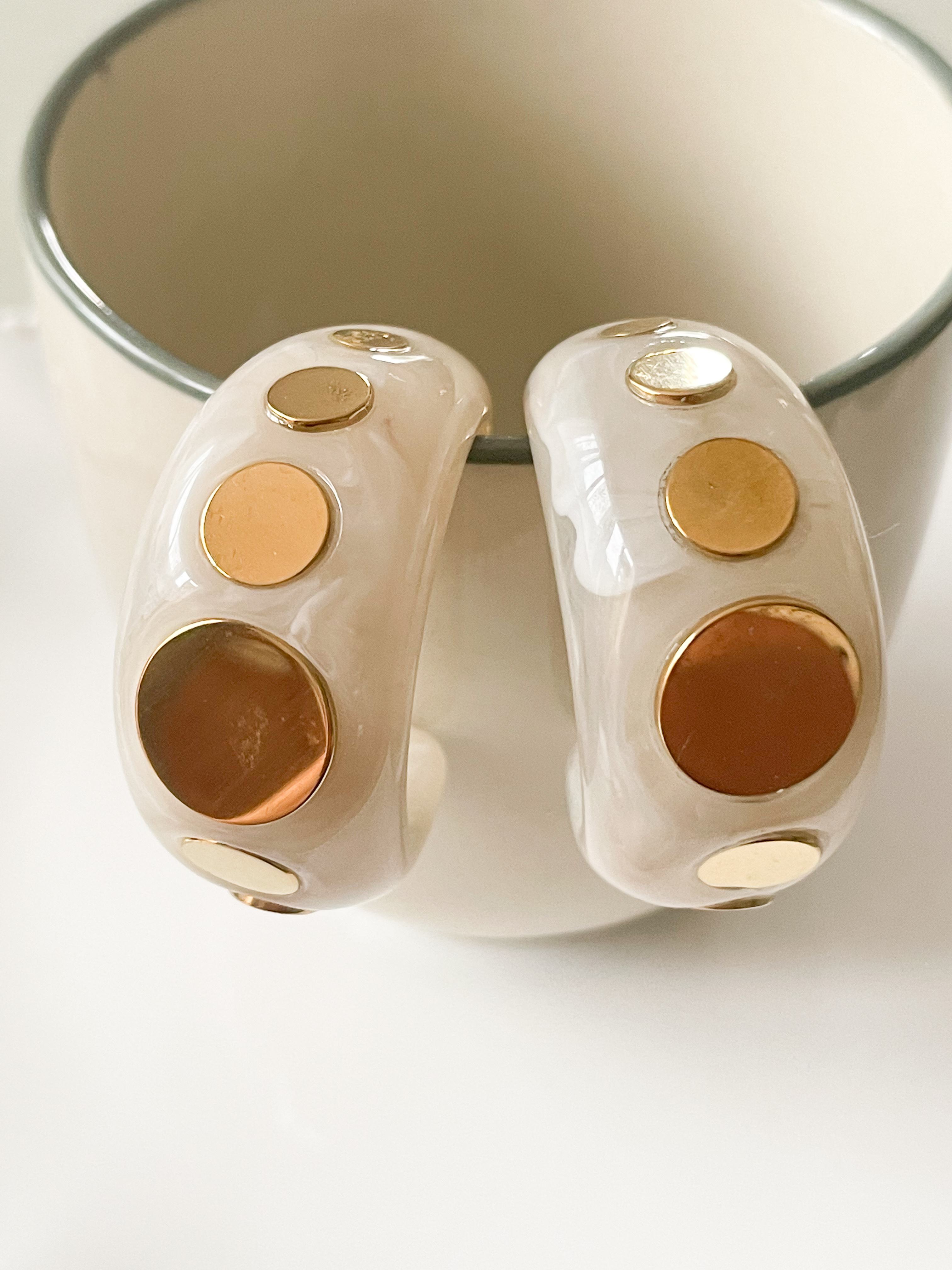 Boucles créoles Nicole blanc doré