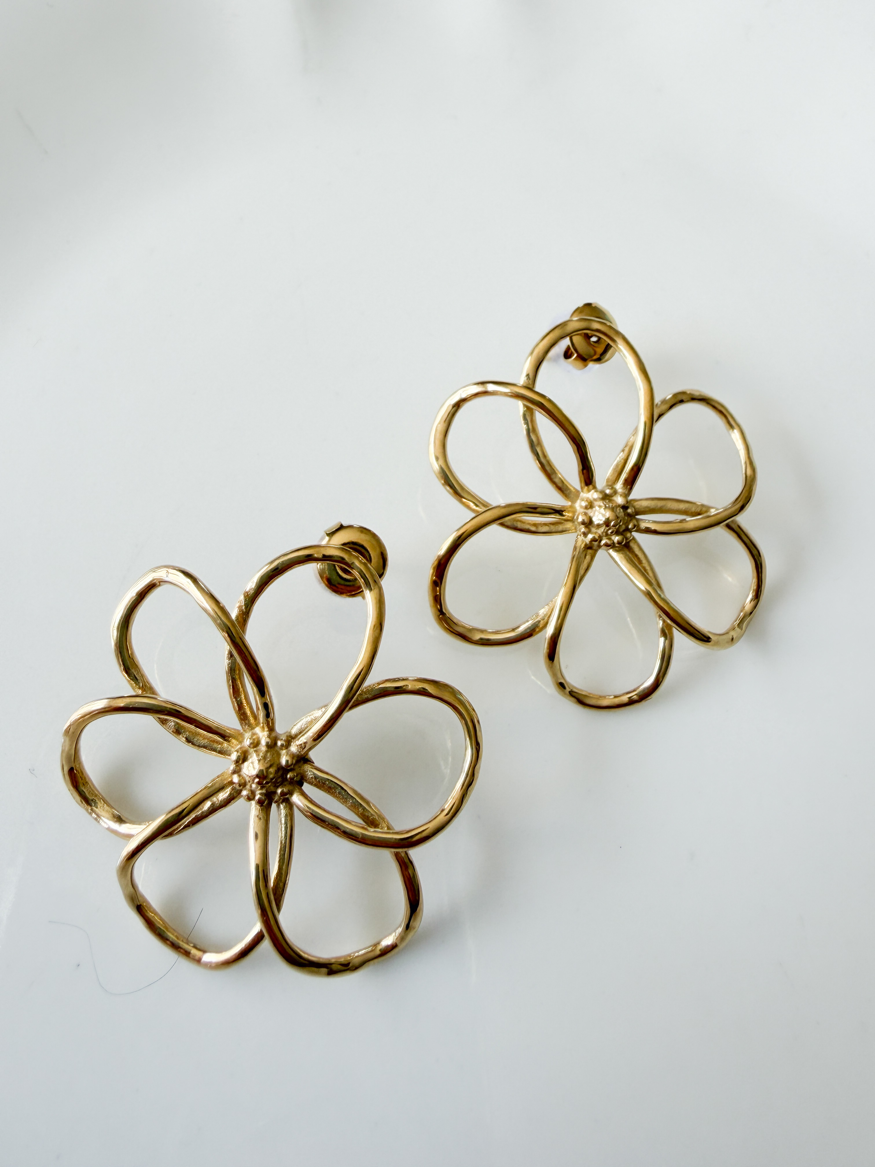 Boucles fleurs doré