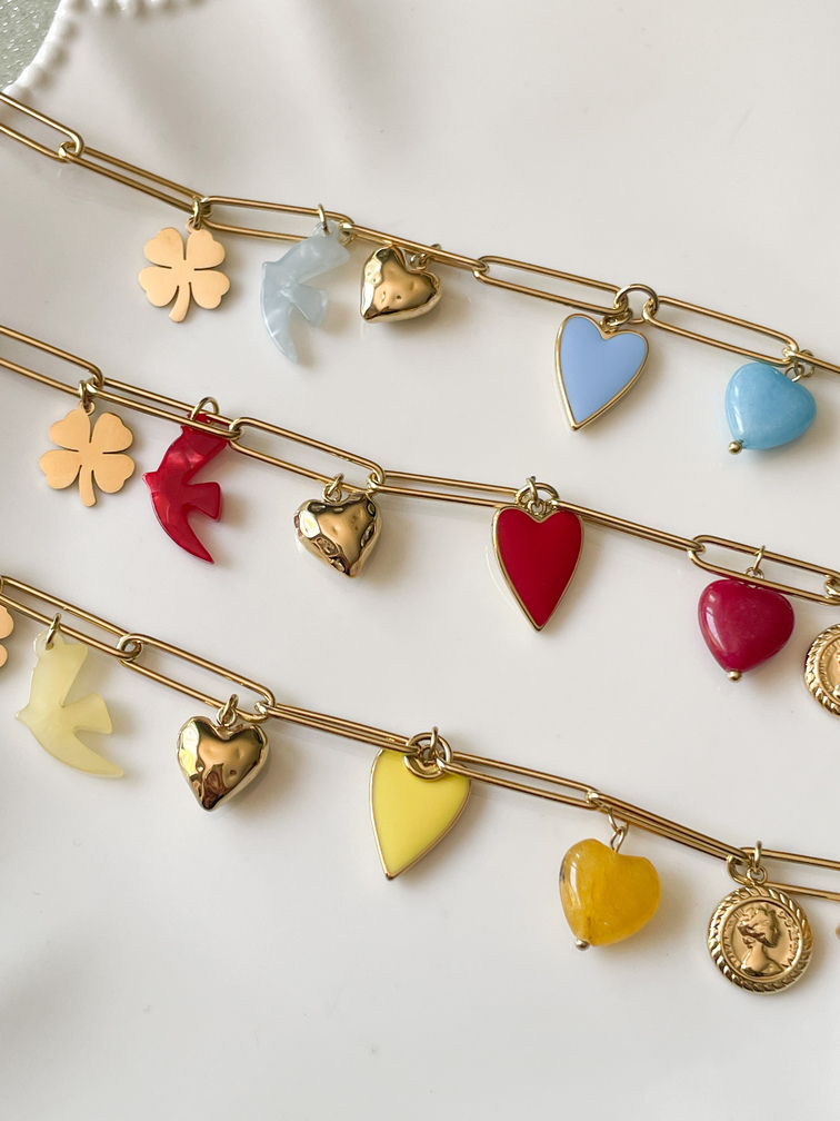 bracelet coeurs breloques jaune doré