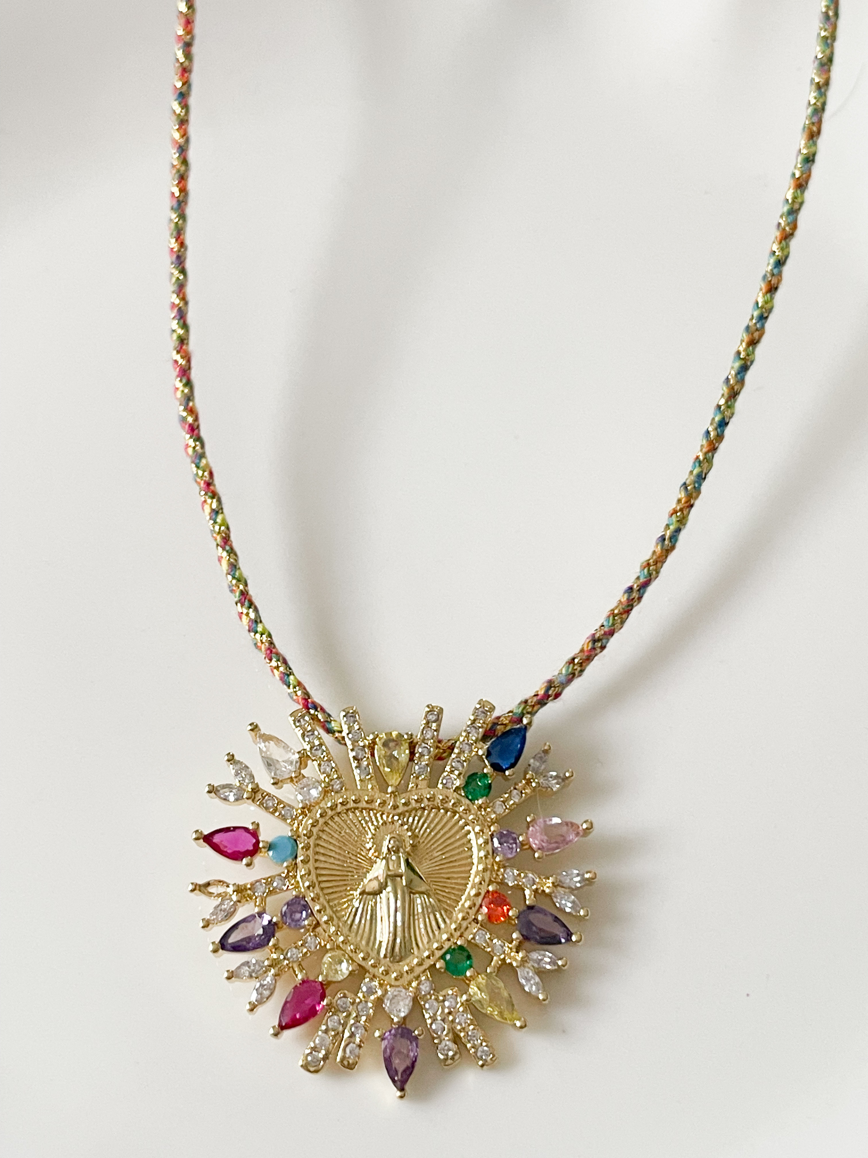 Collier Madone multicolore doré