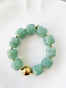 Bracelet perles vert clair doré
