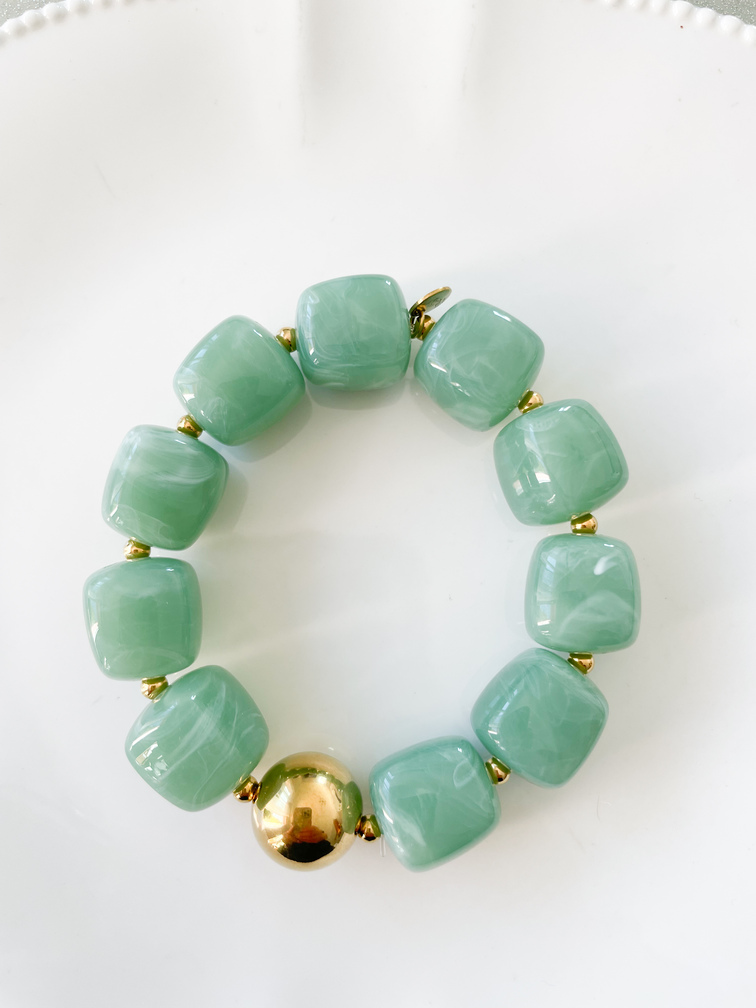 Bracelet perles vert clair doré