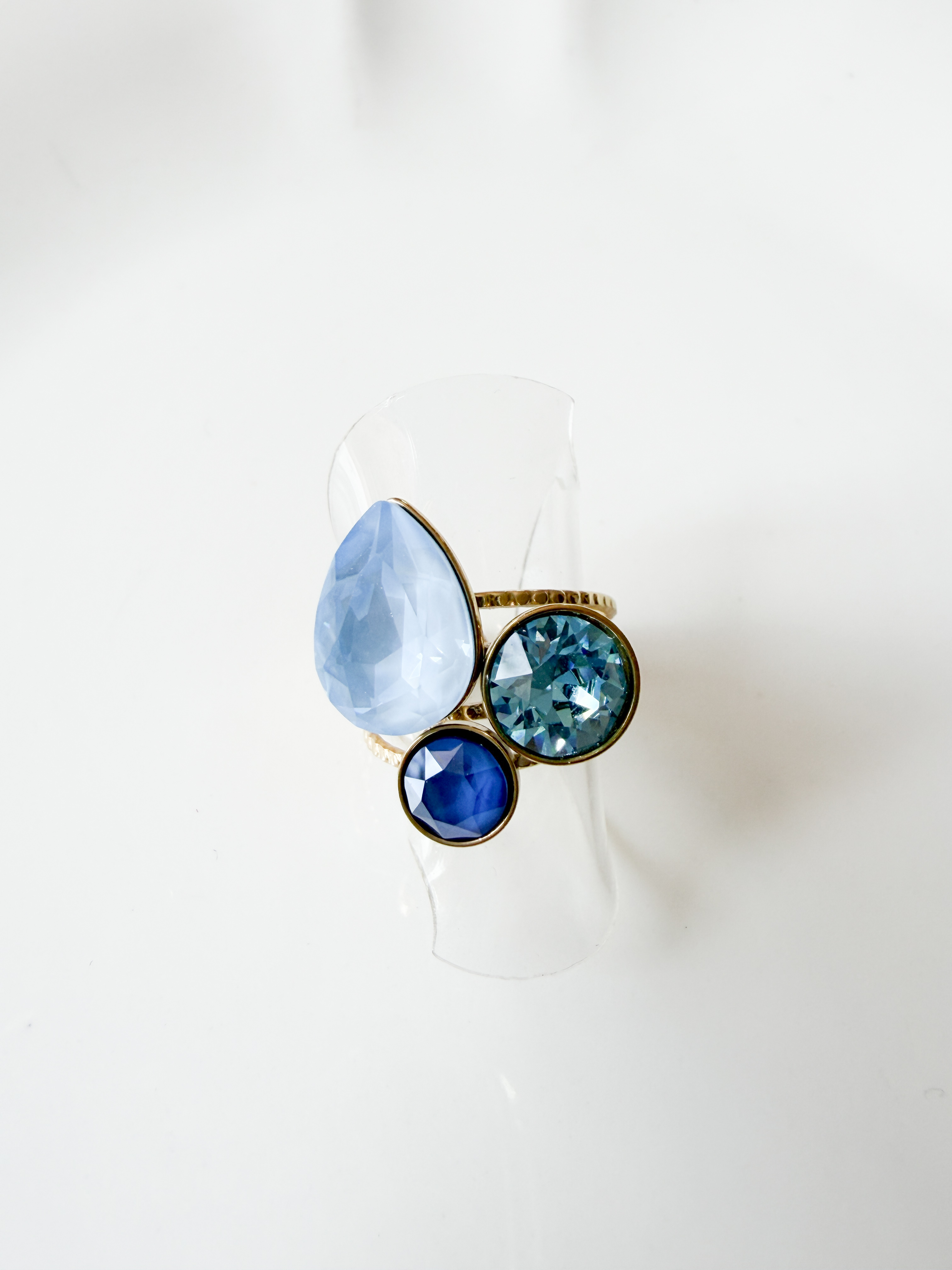 Bague cristal goutte bleu ciel doré