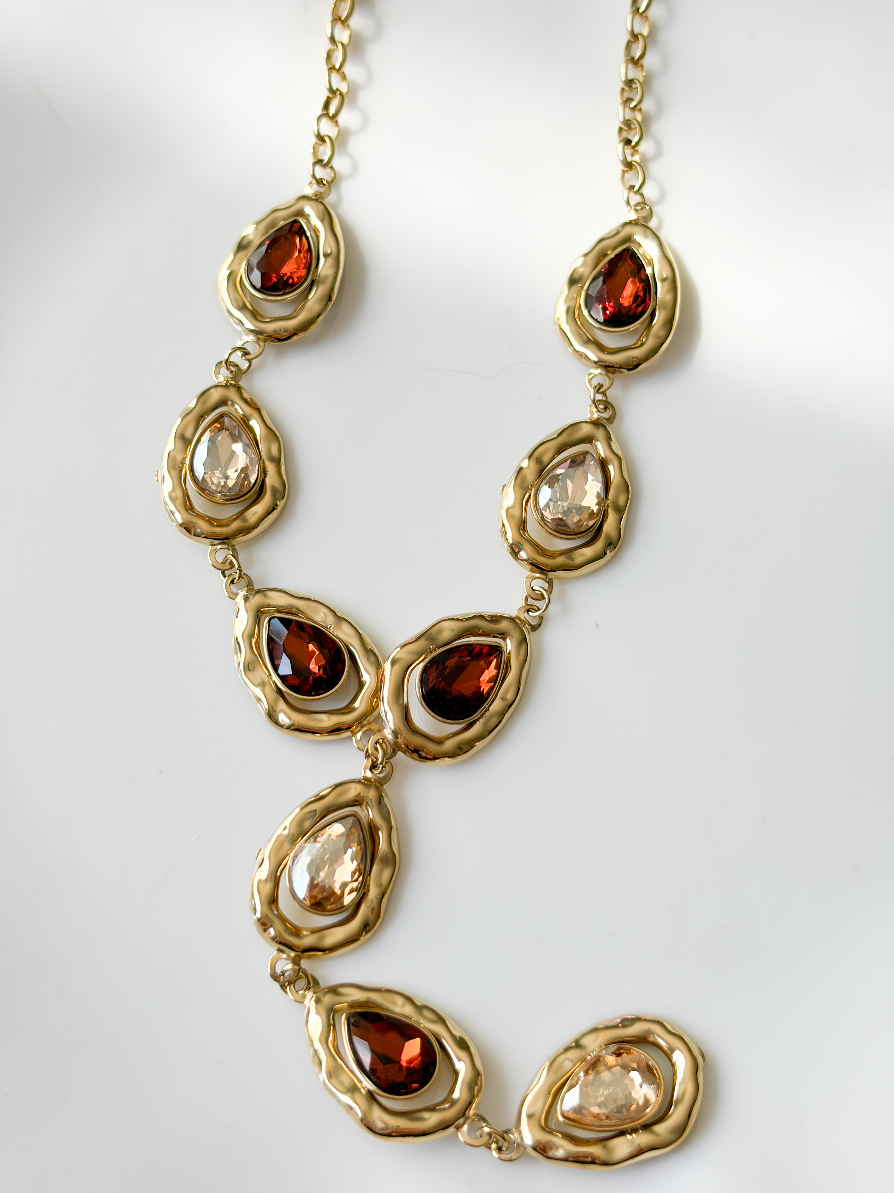 Collier strass marron doré