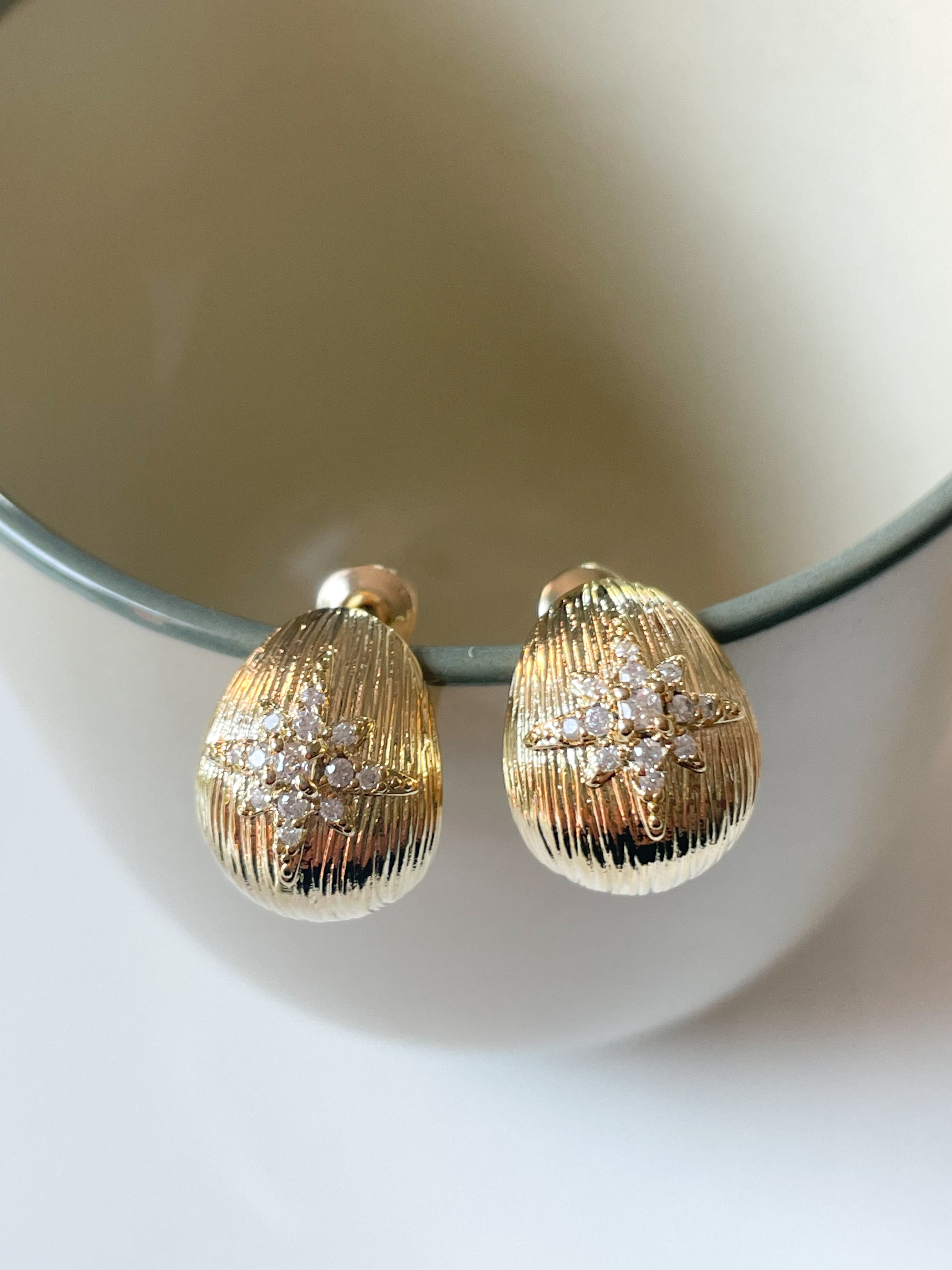 Boucles strass Gigi blanc doré